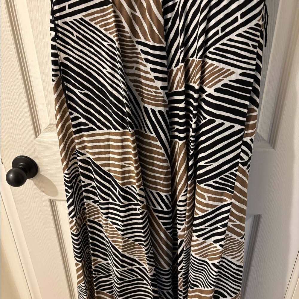 Talbots Black and Tan Patterned Maxi Dress Size 12 - Picture 4 of 11
